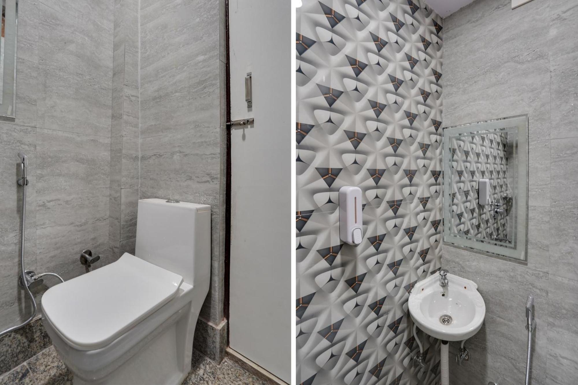 Super Hotel O Hotel Gold Star Нью-Дели Экстерьер фото